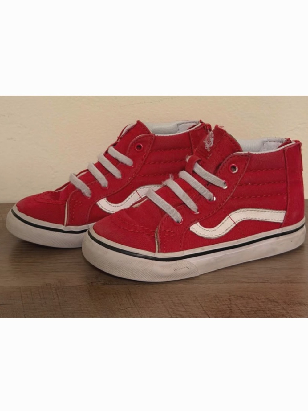 Vans Kids High-Top Sneakers in Red and White